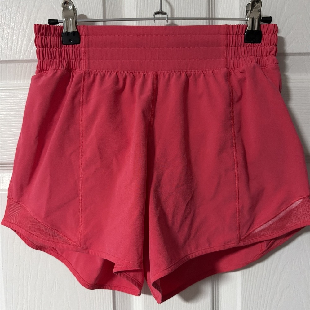 Lululemon Shorts Womens Pink Hotty Hot High Rise Lined 4' Inseam Athletic SZ 4